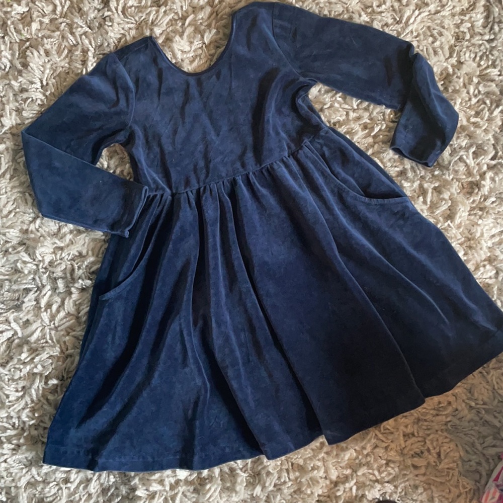 Hannah Anderson Velvet Dress 👗